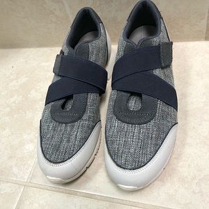 Canadian Kodiak Athleisure Sport Cross Strap W8.5 Sneaker Blue/White Leather